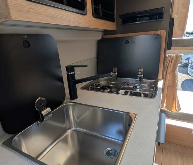 Campereve family van bloc cuisine detail