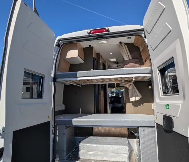 Campereve family van arriere